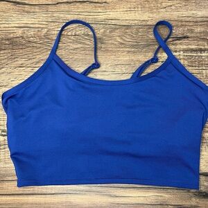 PINK Victoria's Secret MEDIUM Ultimate Lightly Lined Crop Sport Bra